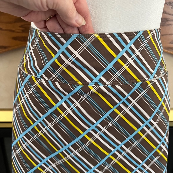 Jofit Signature Plaid‎ Performance Golf Skort Size: 8 - Picture 2 of 16